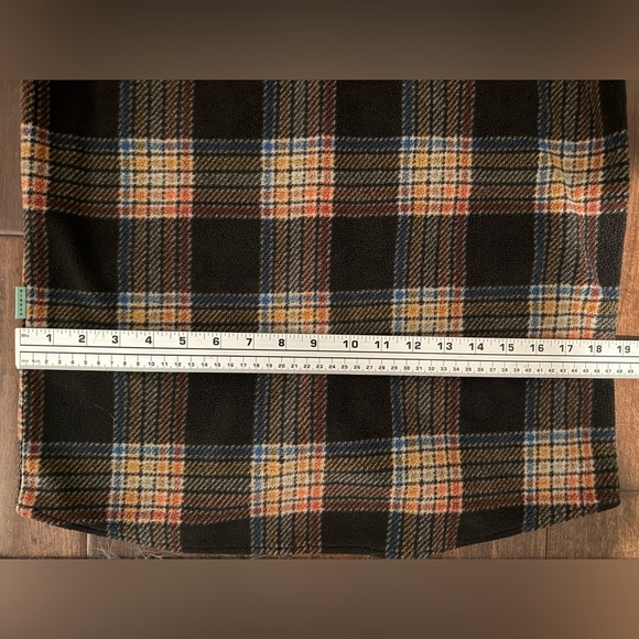 Vissla Eco-Zy Polar Flannel Large Fits Small Multicolor Plaid Sustainable - Picture 12 of 16